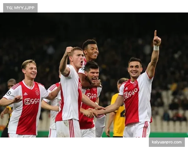 塞维利亚防线告急,三名后卫集体伤停影响球队防守体系稳定性